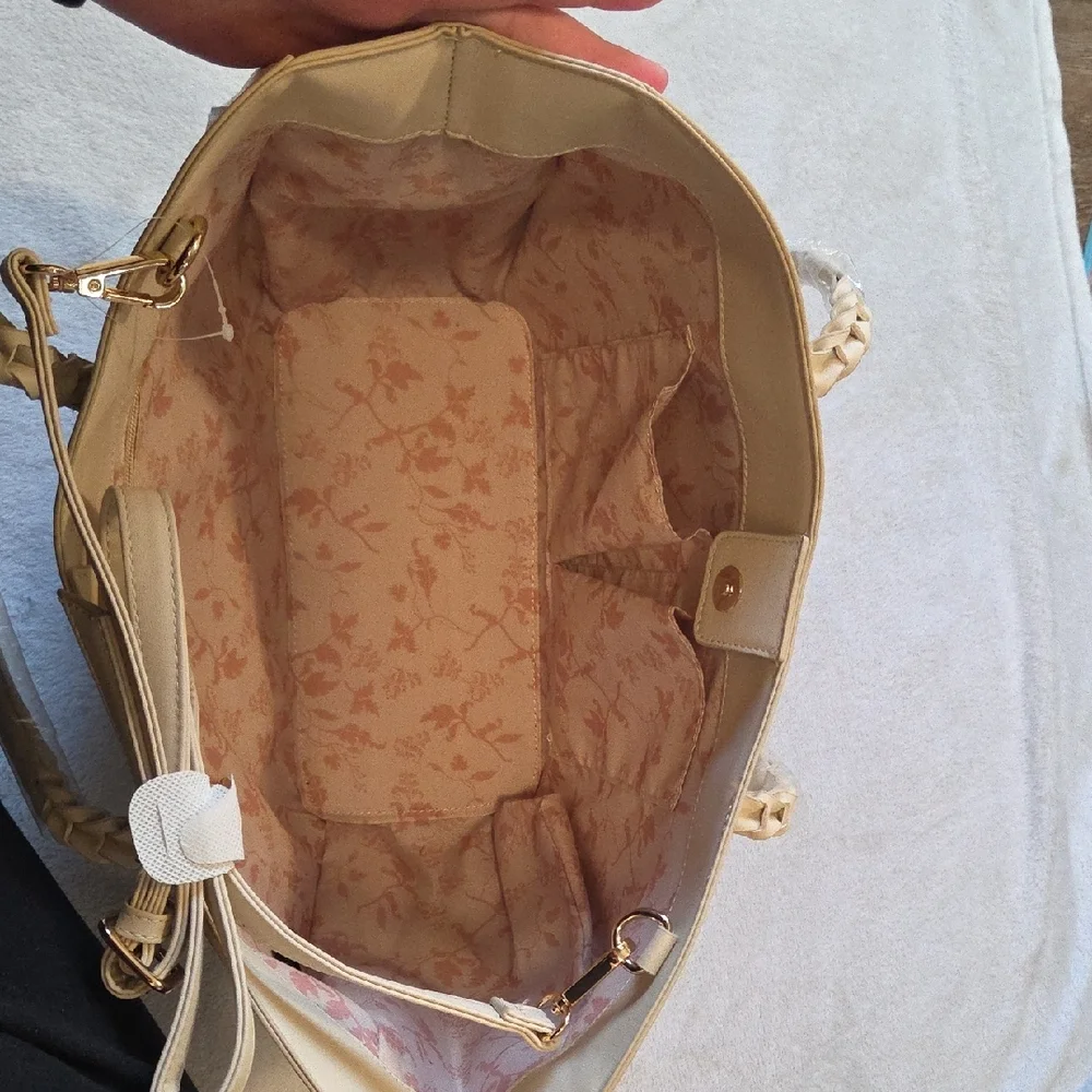 Her Universe Lord Of The Rings Purse - Picture 5 of 7